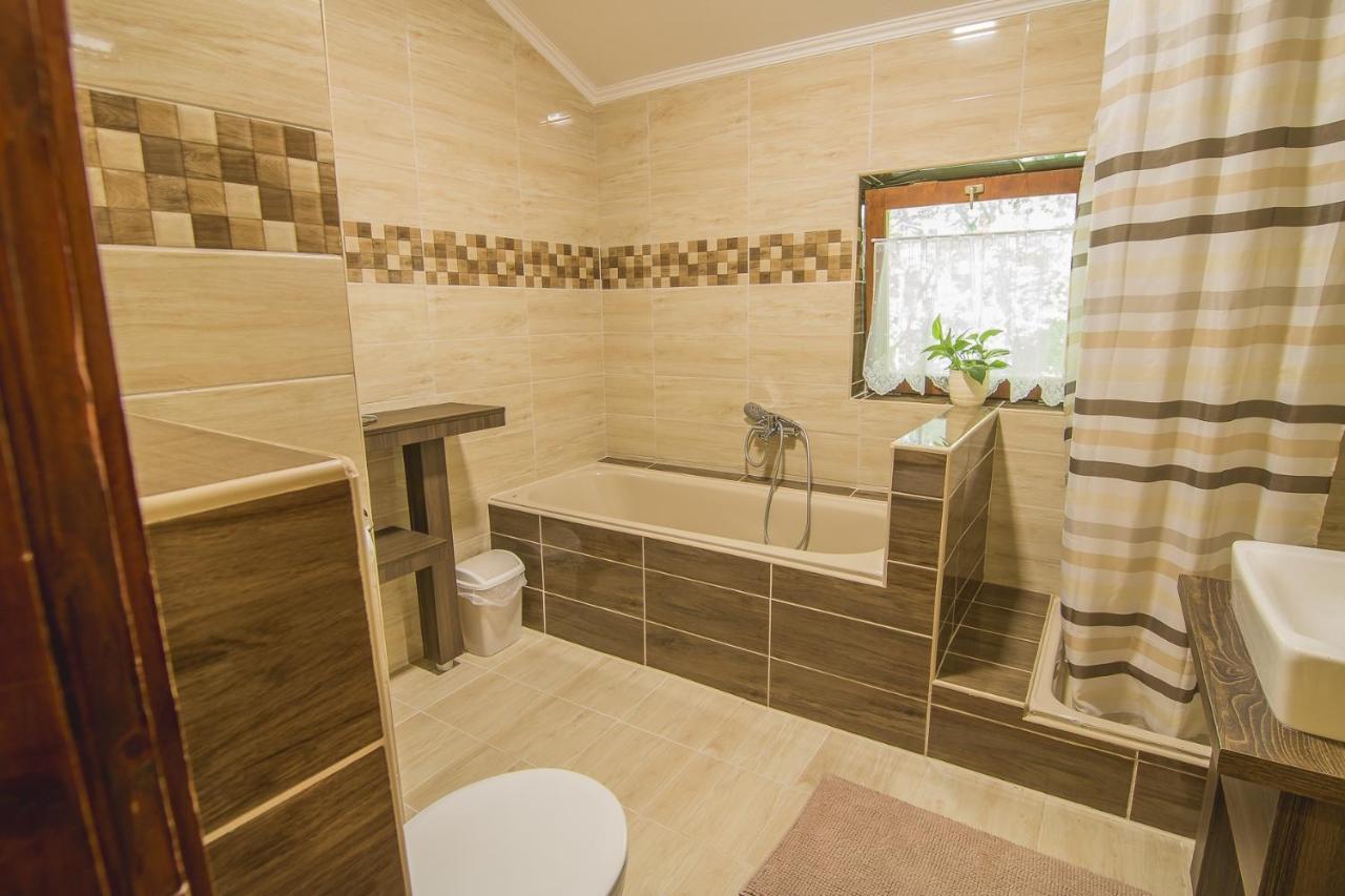 Orsegi Patakparti Alpaka Panzio Bed & Breakfast Kisrakos Exterior photo